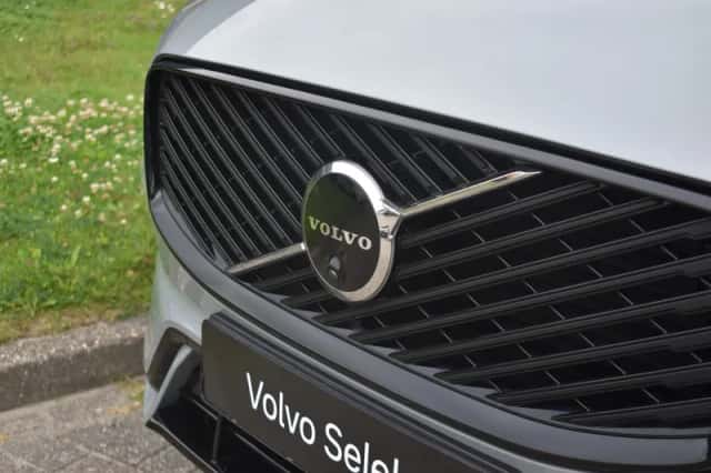 Volvo XC60 (2025) thumbnail 5