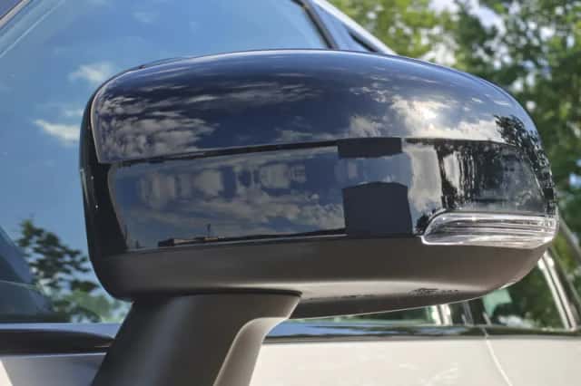 Volvo XC60 (2023) thumbnail 5
