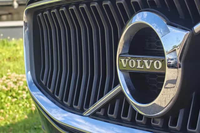 Volvo V60 (2019) thumbnail 4