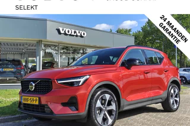Volvo XC40 (2025) thumbnail 1