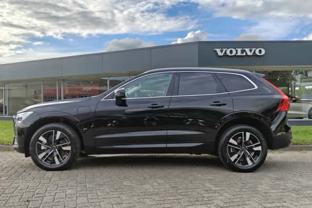 Volvo XC60 (2025) thumbnail 5