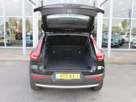 Volvo XC40 (2024) thumbnail 6