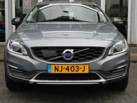 Volvo V60 (2017) thumbnail 4