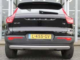 Volvo XC40 (2021) thumbnail 5