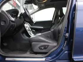 Volvo XC60 (2015) thumbnail 14