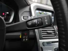 Volvo XC60 (2015) thumbnail 26
