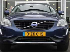 Volvo XC60 (2015) thumbnail 4