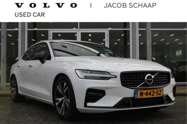 Volvo S60 (2022) thumbnail 1