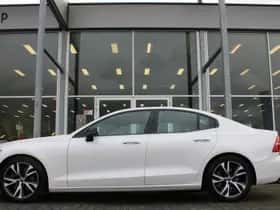 Volvo S60 (2022) thumbnail 2