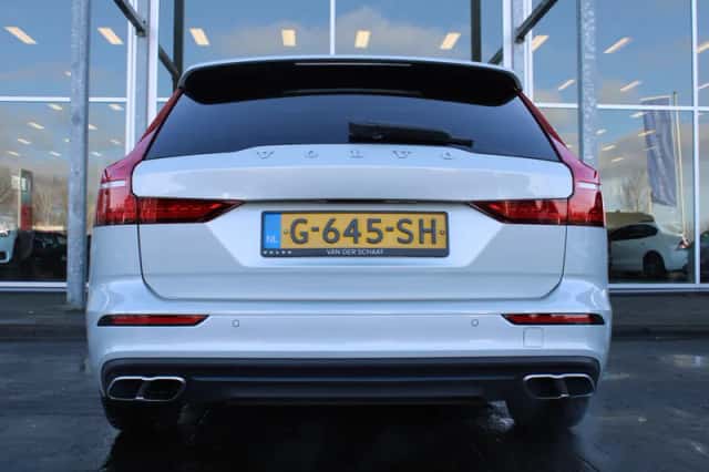 Volvo V60 (2019) thumbnail 5