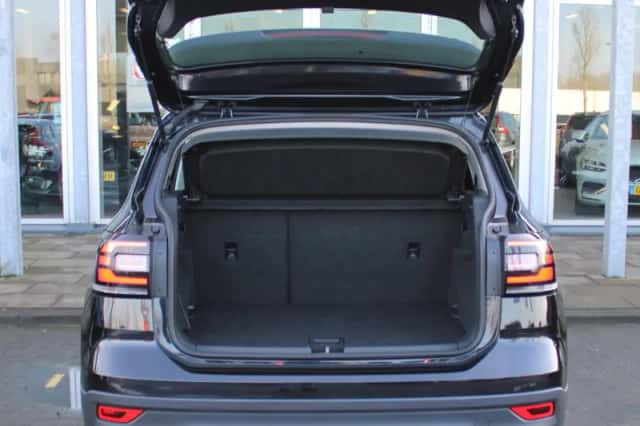 Volkswagen T-Cross (2020) thumbnail 6
