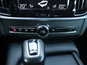Volvo S90 thumbnail 25