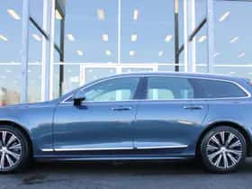 Volvo V90 (2022) thumbnail 2