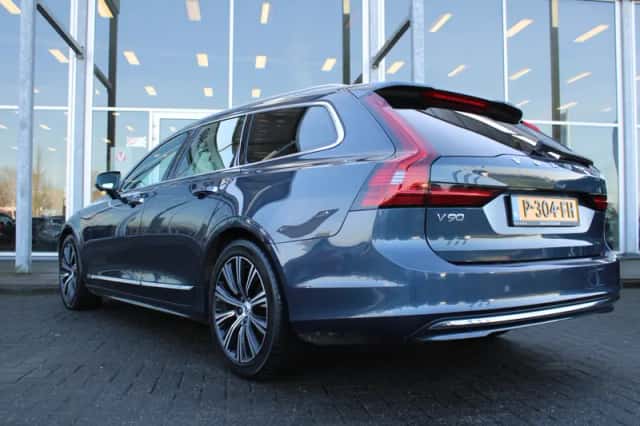Volvo V90 (2022) thumbnail 3