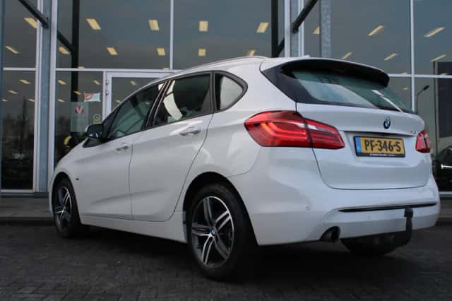 BMW 2-Serie (2017) thumbnail 3