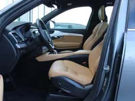 Volvo XC90 (2017) thumbnail 14