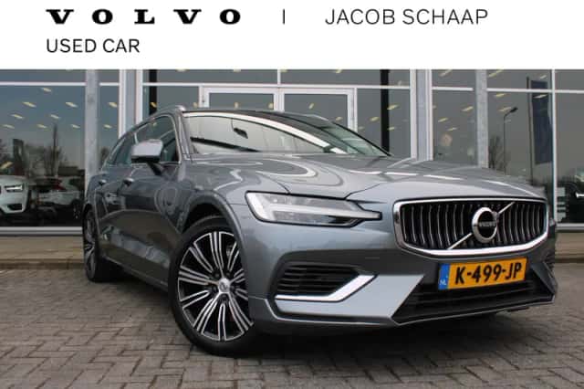 Volvo V60 (2021) thumbnail 1