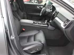 Volvo V60 (2021) thumbnail 42