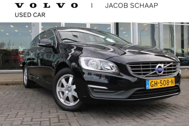 Volvo V60 (2015) thumbnail 1
