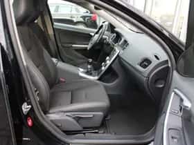 Volvo V60 thumbnail 35