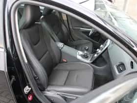 Volvo V60 thumbnail 36