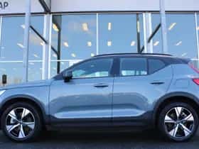Volvo XC40 (2021) thumbnail 2