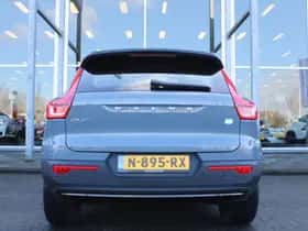 Volvo XC40 (2021) thumbnail 5