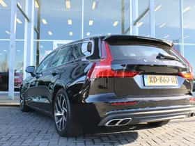 Volvo V60 (2018) thumbnail 3