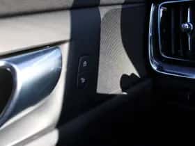 Volvo V60 (2018) thumbnail 21