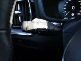 Volvo V60 (2018) thumbnail 23