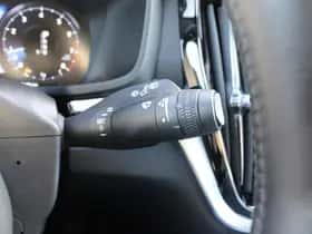 Volvo V60 (2018) thumbnail 26