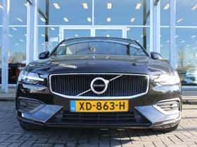 Volvo V60 (2018) thumbnail 4