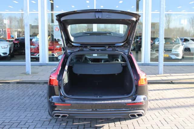 Volvo V60 (2018) thumbnail 6