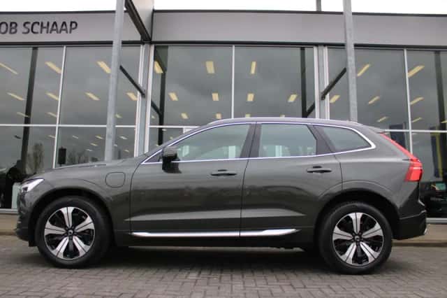 Volvo XC60 (2020) thumbnail 2
