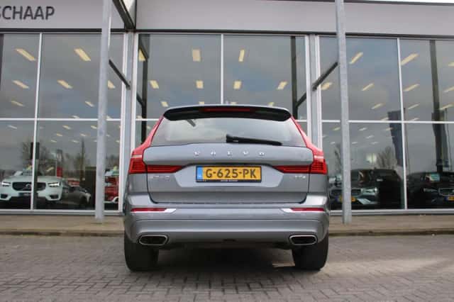 Volvo XC60 (2019) thumbnail 5