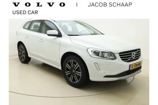 Volvo XC60 (2017) thumbnail 1