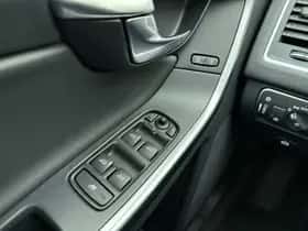Volvo XC60 thumbnail 16