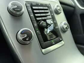 Volvo XC60 thumbnail 32