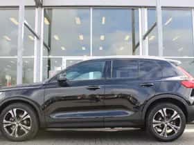 Volvo XC40 (2021) thumbnail 2