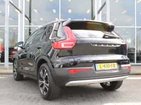 Volvo XC40 (2021) thumbnail 3