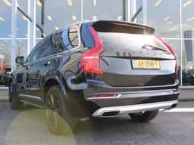 Volvo XC90 (2016) thumbnail 3