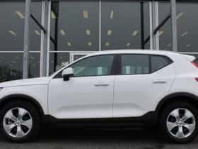 Volvo XC40 (2019) thumbnail 2