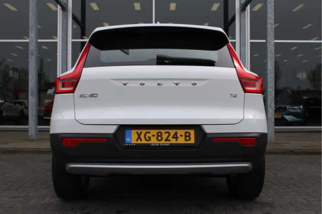Volvo XC40 (2019) thumbnail 5