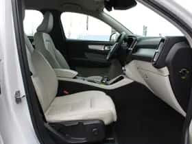 Volvo XC40 thumbnail 48
