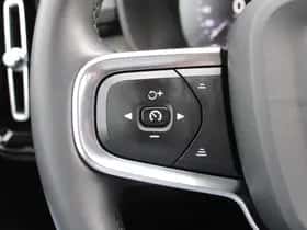 Volvo XC40 thumbnail 22