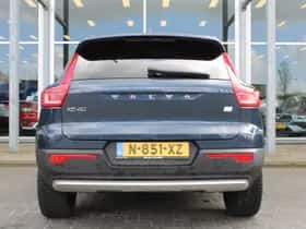 Volvo XC40 thumbnail 5