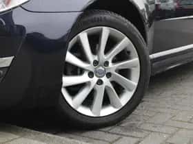 Volvo V70 (2016) thumbnail 11