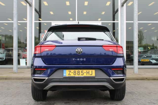 Volkswagen T-Roc (2020) thumbnail 5