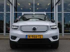 Volvo XC40 (2021) thumbnail 4