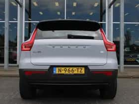 Volvo XC40 (2021) thumbnail 5